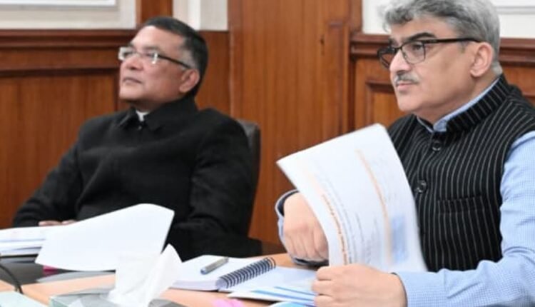 Chief Secy calls for 100% saturation of PM Fasal Bima Yojana for eligible farmers across J&K