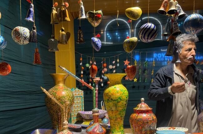 35 Kashmir craftsmen to participate in India Int’l Trade Fair in New Delhi
