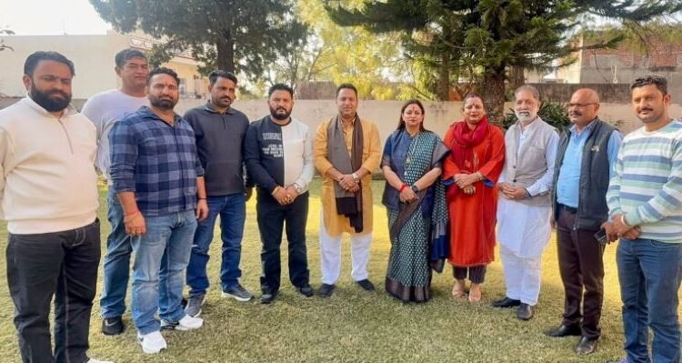 Rekha Mahajan calls for ‘Har Ghar Swadeshi, Ghar Ghar Swadeshi” through door-to-door campaigns