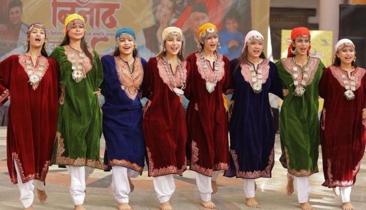 JKAACL presents colourful dances of Jammu and Kashmir at ‘Himalaya Utsav’ in Dehradun