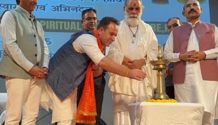 Sunil Sharma Attends Spiritual Discourse on Srimad Bhagavad Gita by Swami Gyananand Ji Maharaj at Katra