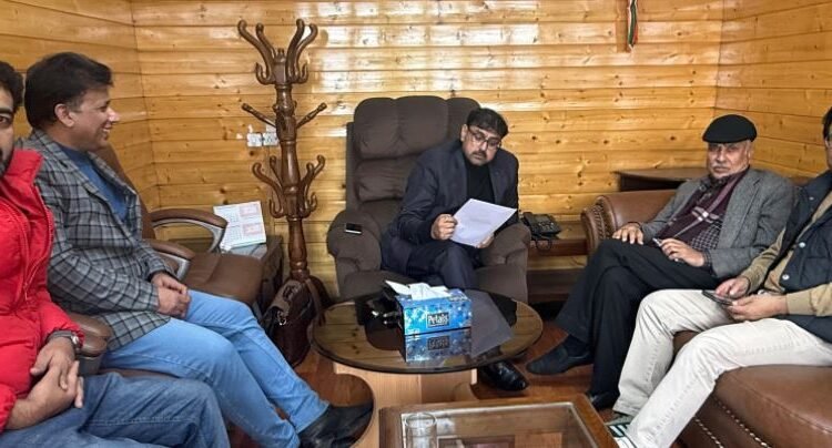 Legislators, scores of Public Delegations meet Minister Satish Sharma at Srinagar