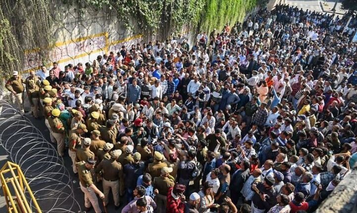 Thousands of Jal Shakti workers paralyse Jammu traffic demanding justice and fair wages