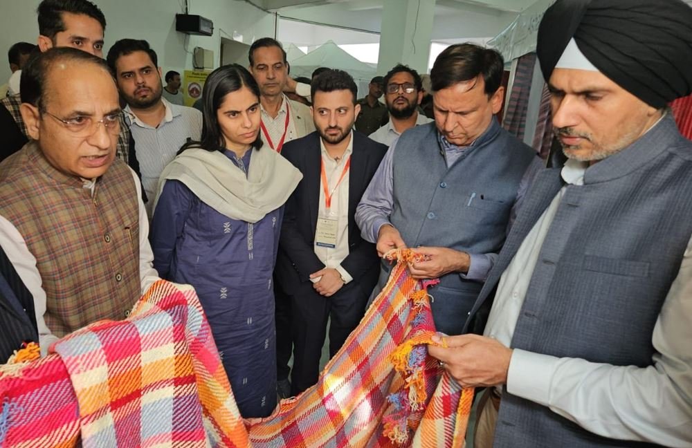 Commissioner Secretary I&C inaugurates JKTPO’s three day Pashmina Fest-2025 at Katra