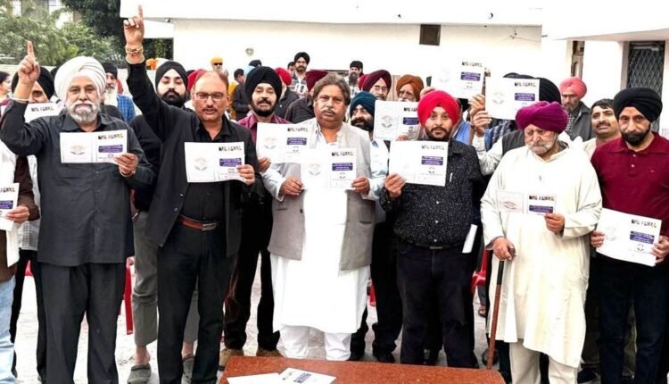 Bhalla demands restoration of statehood, vows to intensify struggle 