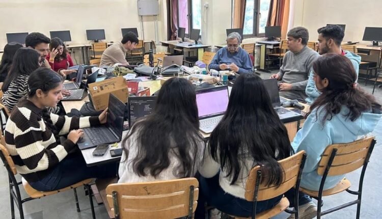 Three Day Workshop on Tinkering and Product Development for B. Design Students organizes at SMVDU