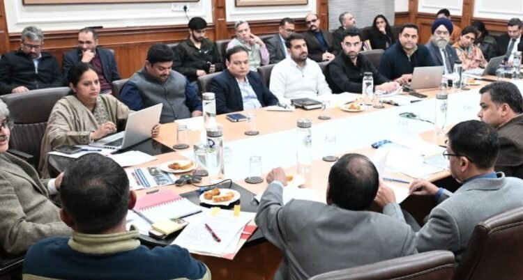 CS reviews progress on BISAG-N backed IT platforms for the departments of J&K
