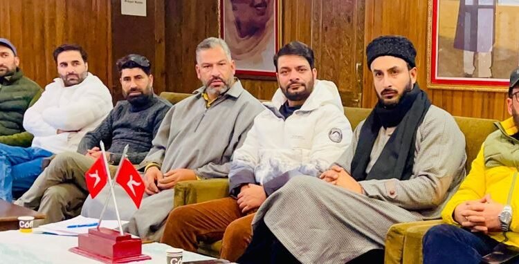 Mushtaq chairs YNC North Zone meeting at Nawa-e-Subha