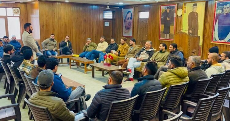 YNC Kashmir holds Provincial meeting; focuses on Youth empowerment, organizational strengthening