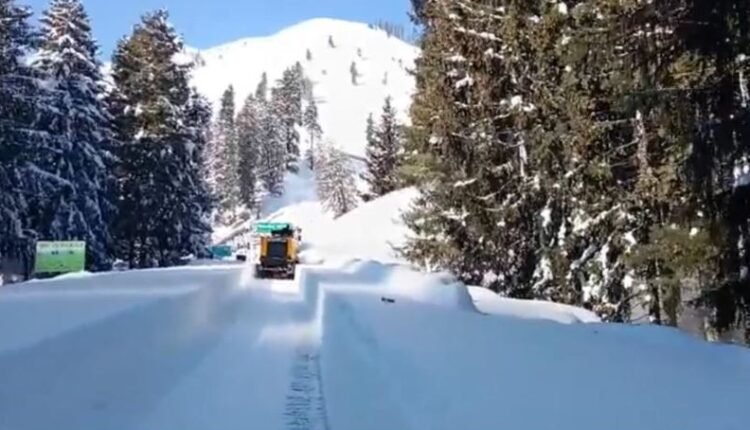 Snow Clearance on Mughal Road in full swing