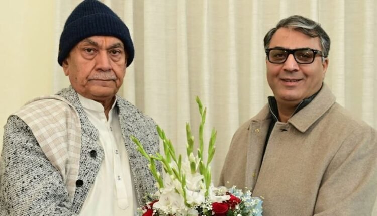KCCI President Javid Ahmed Tenga Meets LG Manoj Sinha in Jammu