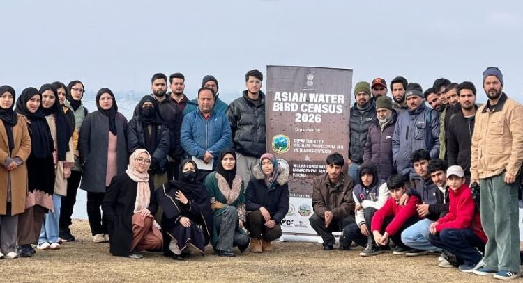 Asian Waterbird Census-2026 conducted across 27 Wetlands of Kashmir