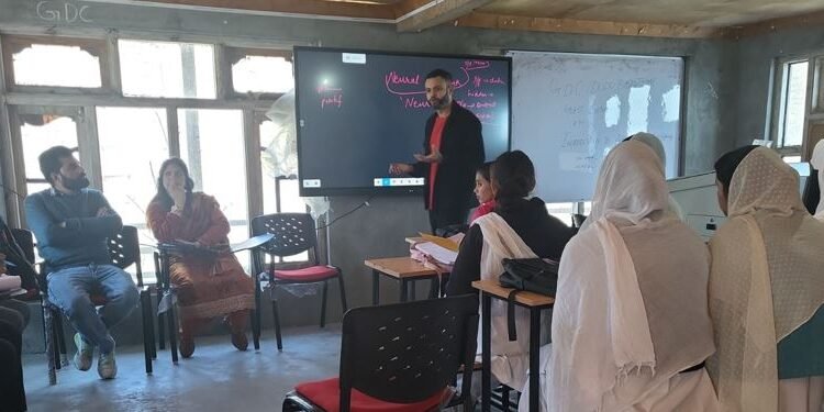 GDC Dudu Bastnagarh Hosts Insightful Lecture on Artificial Intelligence