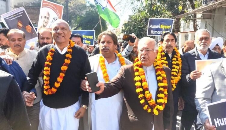 District Congress Jammu Urban & Rural Chiefs hand over memorandum to Indian President through DC Jammu 