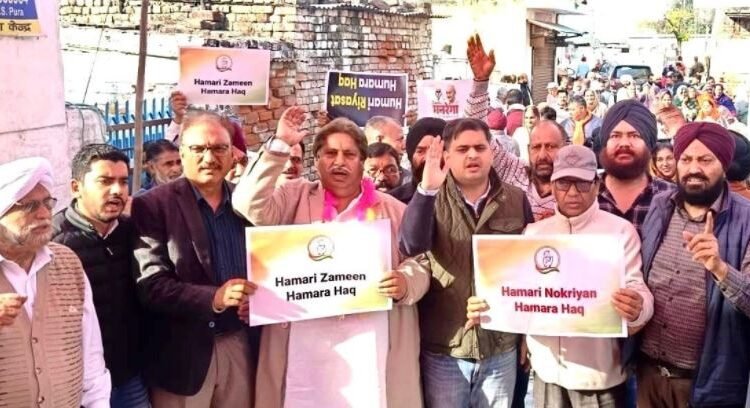 MGNREGA Bachao Sangram Intensifies In RS Pura, Bhalla Demands Wage Release And Work Restoration