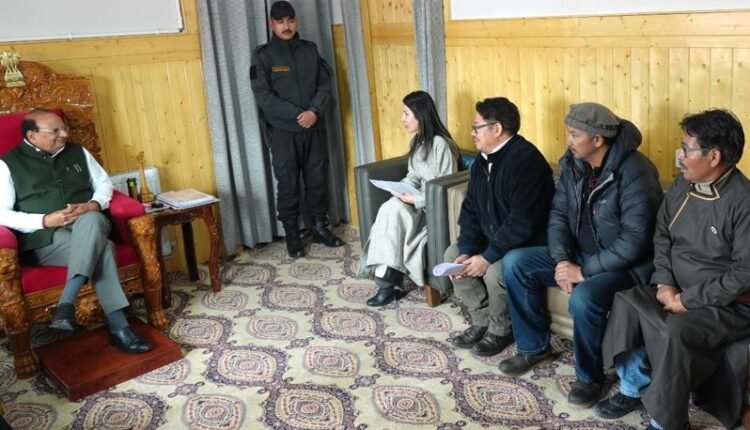 L-G Vinai Kumar Saxena advocates wearing traditional attire by commercial drivers to promote cultural heritage