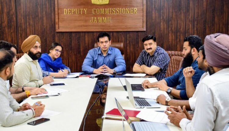 DM Jammu chairs meeting with LPG distributors, Oil marketing companies; stresses strict adherence to supply guidelines
