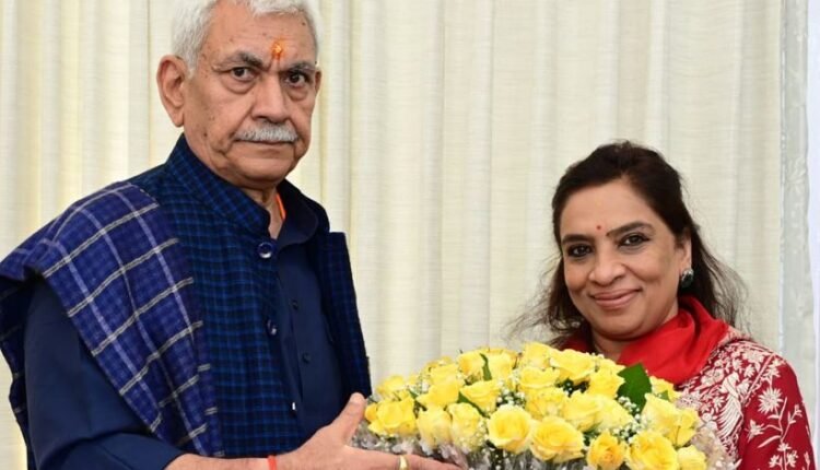Dr Ritu Singh calls on LG, shares details of upcoming Nari Shakti Aarti initiative