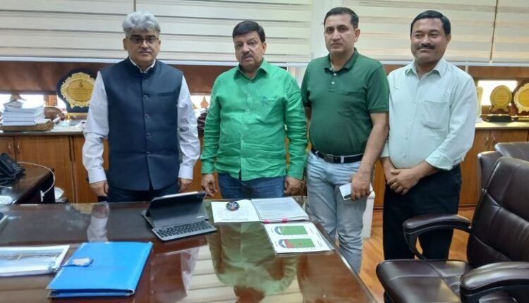 Chamber flags Jammu industry crisis before Chief Secretary, seeks urgent relief on key pending issues