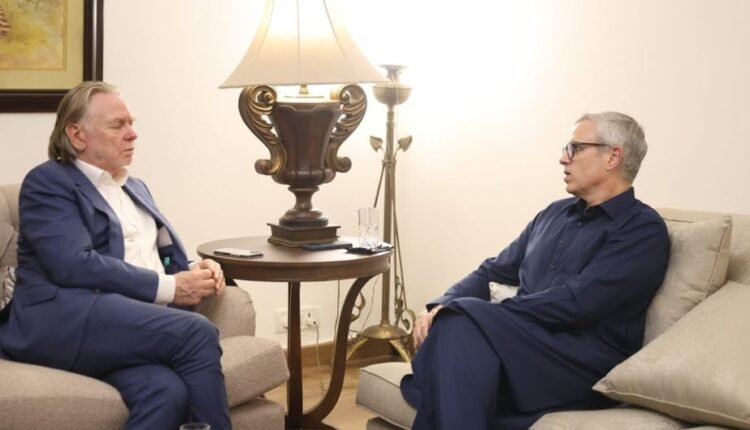 Australian High Commissioner calls on CM Omar Abdullah; discusses cooperation in agriculture, allied sectors