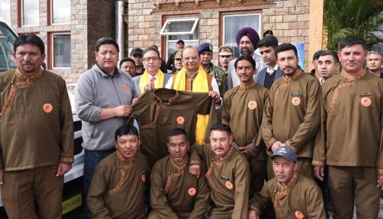 L-G Vinai Kumar Saxena flags off fleet of luxury coaches to strengthen public transport in Ladakh