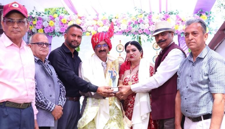 Confederation honoured Ram Lal (Retired ZEO) for his continued participation in social work and justice movements