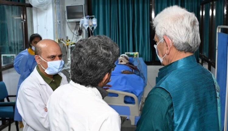 Lieutenant Governor visits GMC Jammu; Inquires about health of citizens injured in Udhampur Road Accident