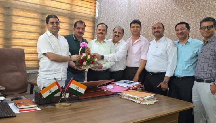 Jammu flour millers meet Director CAPD, seek resolution of PDS wheat grinding issues