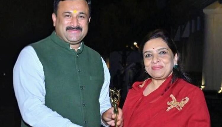 Kunwarani Dr. Ritu Singh appoints Mahant Rohit Shastri Ji as Advisor to Shri Raghunath Ji ki Jammu Aarti Sanstha