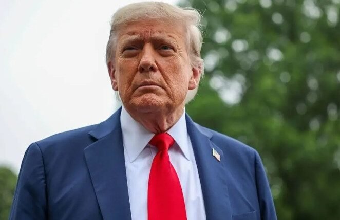 Trump Warns Iran Ceasefire on ‘Life Support’ Amid Rising Gulf Tensions