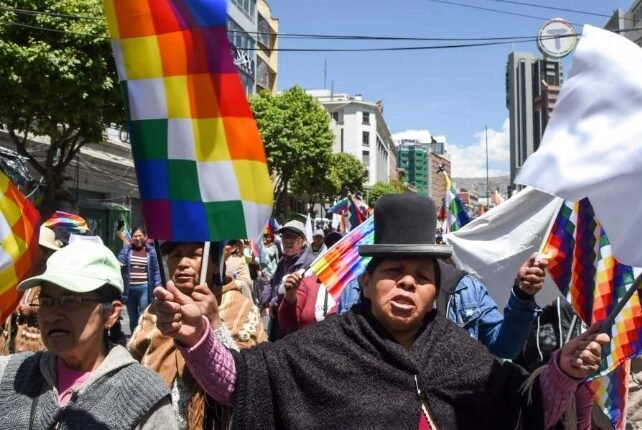 Bolivia Faces Nationwide Protests Over Economic and Fuel Crisis