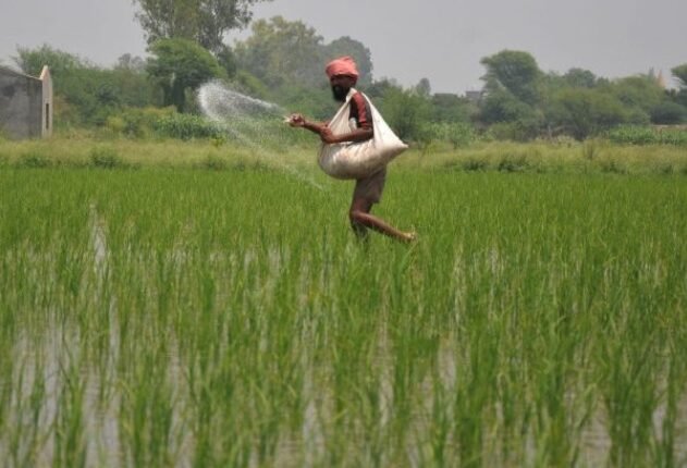 TN CM Urges PM to Ensure Adequate Fertiliser Supply Ahead of Kharif Season