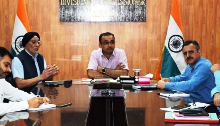 Div Com directs JPDCL to intensify awareness on PM Surya Ghar Muft Bijli Yojana benefits