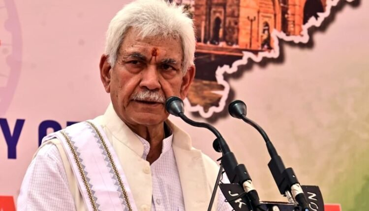 Lok Bhavan celebrates Gujarat and Maharashtra Foundation Day, LG Sinha hails both states as India’s growth engines