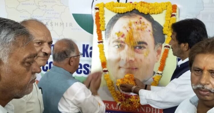 JKPCC Pays tributes to Shri Rajiv Gandhi on his death anniversary