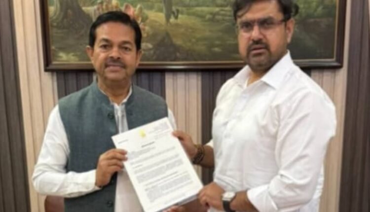 Satish Sharma meets Union MoS; pushes for NFSA cap removal, expanded ration coverage