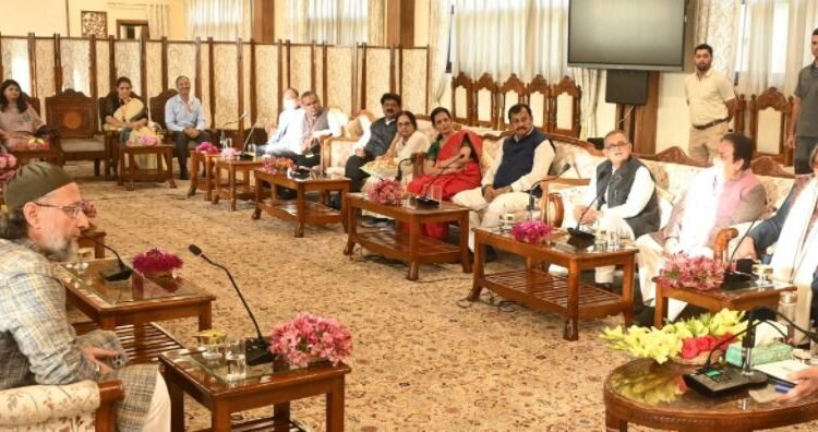 Parliamentary Standing Committee on External Affairs calls on Lieutenant Governor