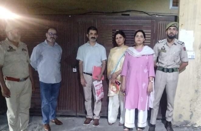 District Administration Jammu late night seals illegally functioning drug de-addiction centre at Kunjwani