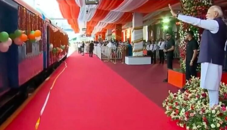 PM Modi Launches India's First Hydrogen-Powered Train From Haryana's Jind, Marking a New Era in Green Railways