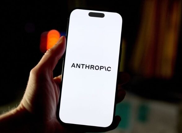 US Alleges China's Moonshot AI Used Anthropic Model Data to Develop LLM
