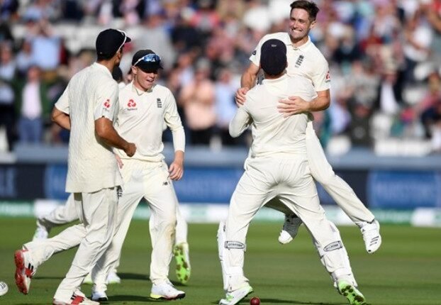 England Advance to Test Series Victory After Crushing Performance Against Pakistan