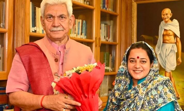 Former DDC Member Shilpa Dubey Raises Public Issues with LG