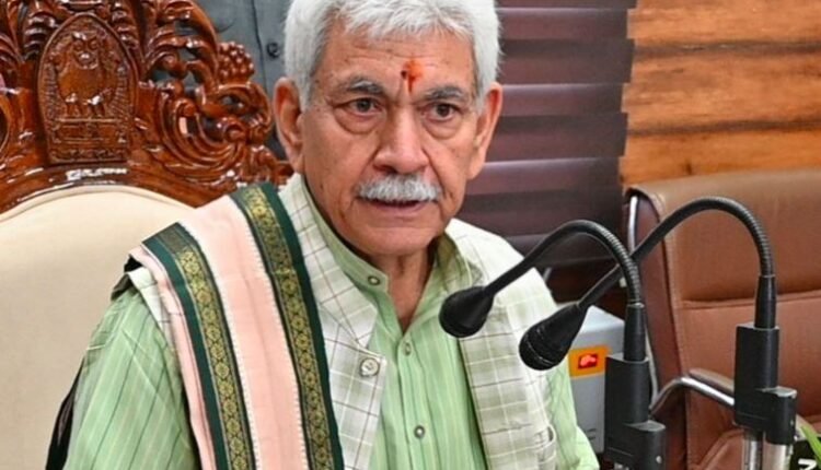 LG commends the hard work of all the officials; urges them to treat every Yatri as a divine guest