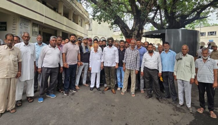 Tony leads farmers’ delegation to DC Jammu; D-9A canal restoration ordered