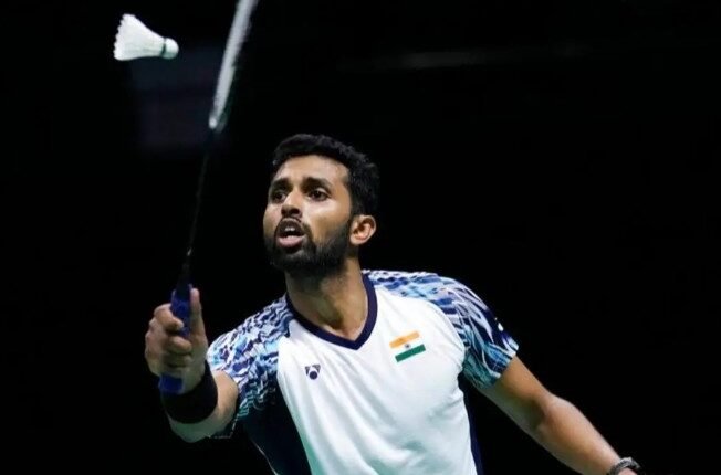 Indian Shuttlers Advance to Quarterfinals After Dominant Performances