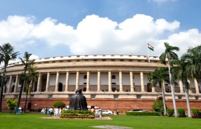 Parliamentary Panel Recommends Lowering Minimum Age for MDs, Company Directors to 18