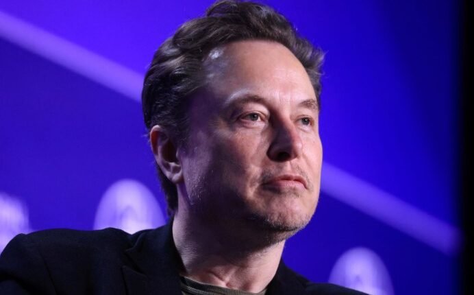 Elon Musk Set to Face Investor Scrutiny in SpaceX’s First Public Earnings Call
