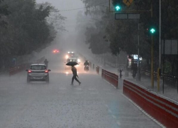 Heavy Rain Alert: Punjab, Haryana on Watch for Aug 17-18, Himachal, J&K Face Very Heavy Showers