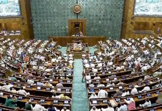 Lok Sabha Secretariat Seeks Replies From 20 Rebel TMC MPs Over Disqualification Pleas