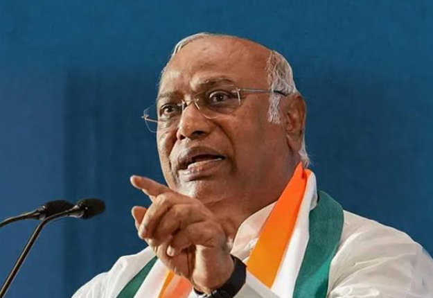 Congress Targets BJP Over Uttarakhand Chief’s ‘Purification’ Ritual at Kharge Rally Site